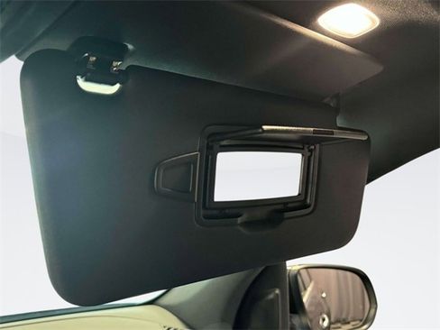 Certified 2025 Mercedes-Benz GLE 450 4MATIC image 28