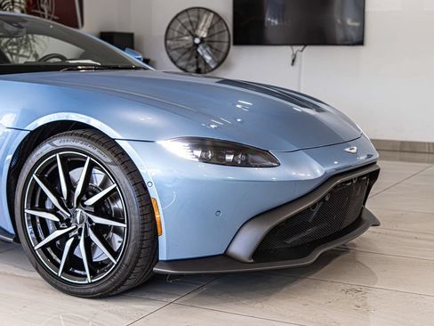 Used 2020 Aston Martin V8 Vantage Coupe RWD image 3