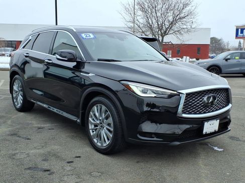 Certified 2023 INFINITI QX50 Luxe image 3