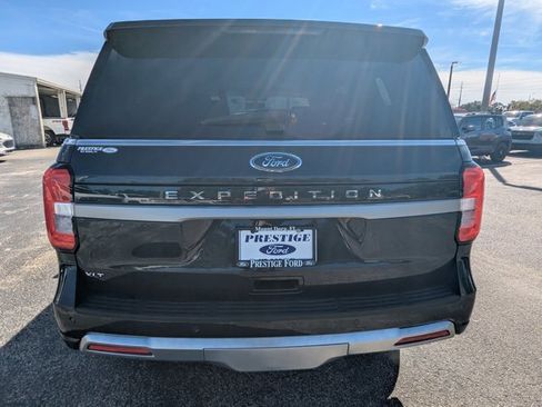 Certified 2024 Ford Expedition XLT image 6