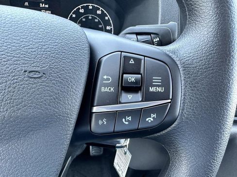 Used 2023 Ford E-Transit Medium Roof image 13