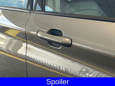 Used 2022 Ford Explorer XLT w/ Equipment Group 202A image 18