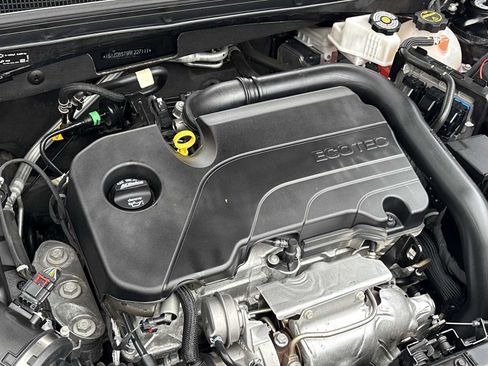 Used 2024 Chevrolet Malibu LT FWD image 13