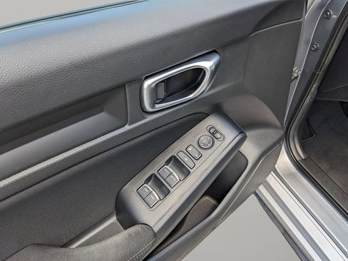 Used 2023 Honda Civic Sport image 18