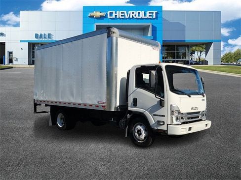 Used 2024 Isuzu NPR image 1