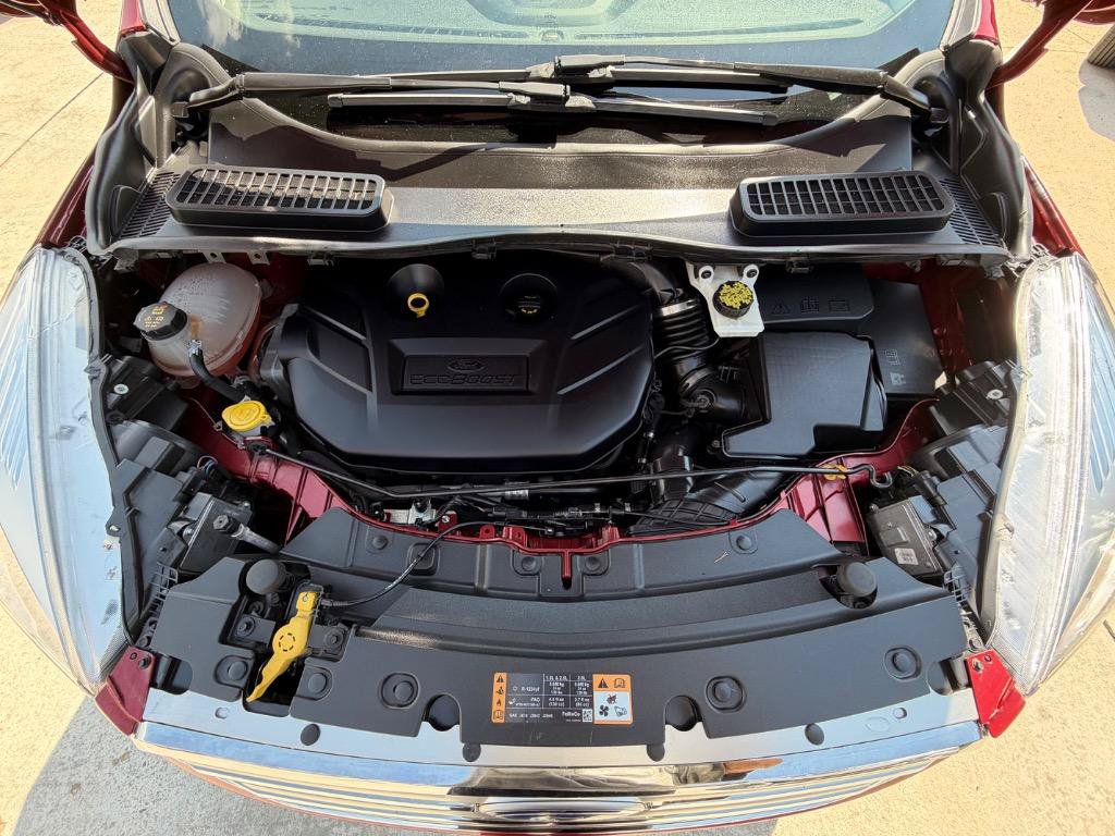 Used 2017 Ford Escape Titanium FWD image 8