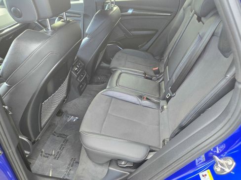 Used 2022 Audi SQ5 Premium w/ Convenience Package image 15