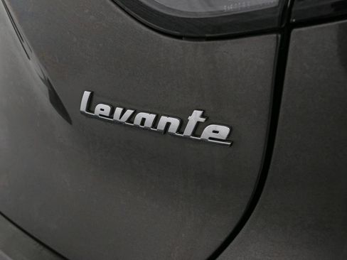 Used 2022 Maserati Levante GT image 11