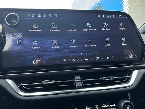 New 2026 Chevrolet Equinox EV LT image 27