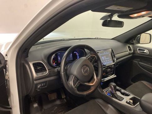 Used 2021 Jeep Grand Cherokee Laredo X AWD/4WD image 8