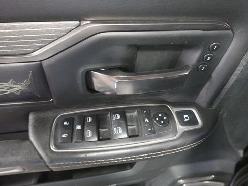 Used 2021 RAM 2500 Limited image 9