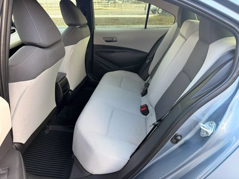 Used 2022 Toyota Corolla LE FWD image 16