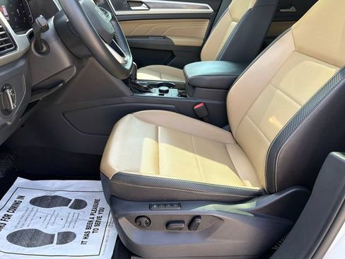 Used 2023 Volkswagen Atlas Cross Sport SEL AWD/4WD image 21