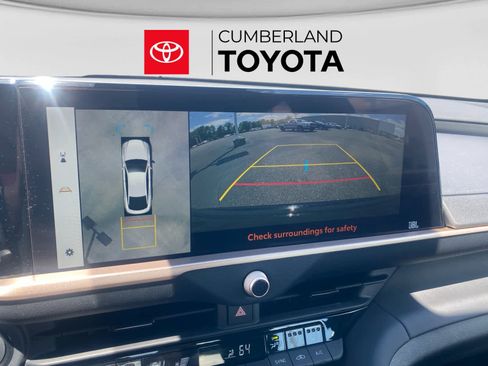 Used 2023 Toyota Crown Platinum AWD/4WD image 18