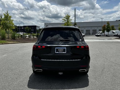 Certified 2025 Mercedes-Benz GLS 580 4MATIC image 6