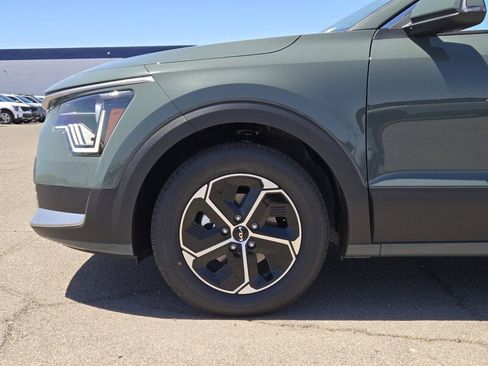 New 2026 Kia Niro EX FWD image 5