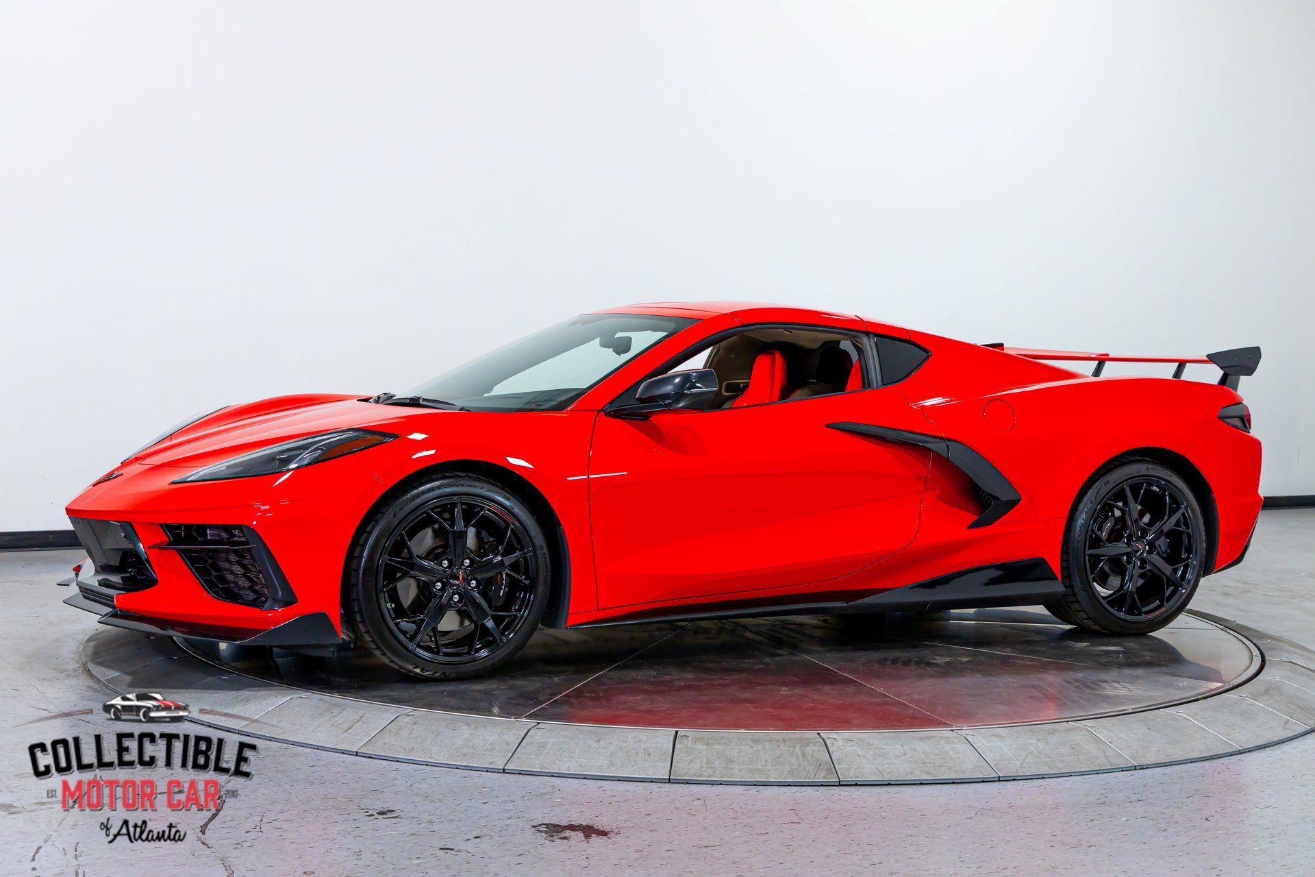 Used 2020 Chevrolet Corvette Stingray Preferred Cpe w/ 2LT Preferred Equipment Group RWD image 9