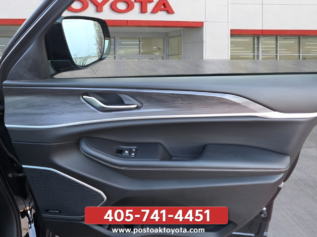 Used 2021 Jeep Grand Cherokee L Limited AWD/4WD image 39