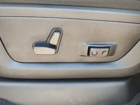 Used 2026 RAM 2500 Big Horn AWD/4WD image 29