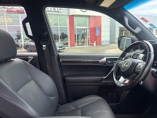 Used 2022 Lexus GX 460 Premium w/ Premium Package AWD/4WD image 9