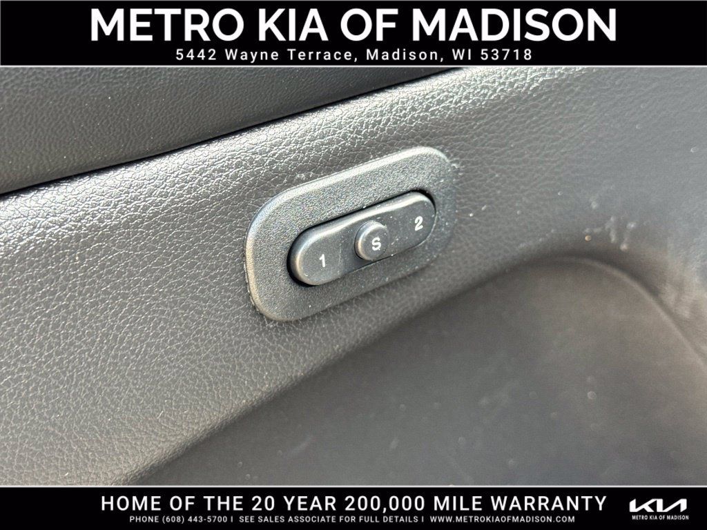 Used 2021 Jeep Grand Cherokee Limited AWD/4WD image 13