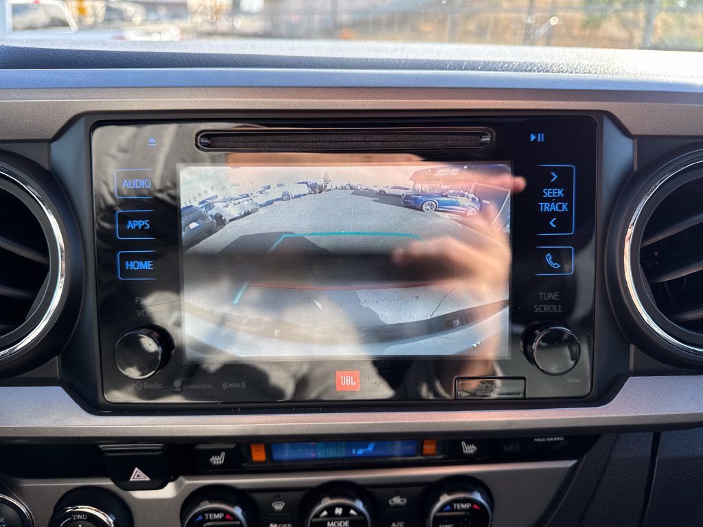 Used 2018 Toyota Tacoma Limited AWD/4WD image 29