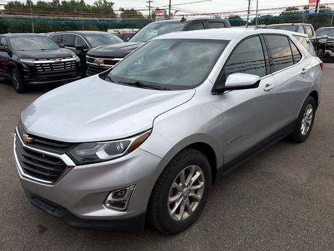 Used 2018 Chevrolet Equinox LT FWD image 6