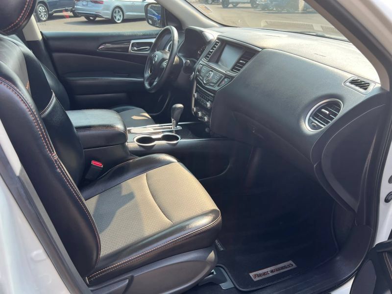 Used 2020 Nissan Pathfinder SV w/ Rock Creek Edition FWD image 7