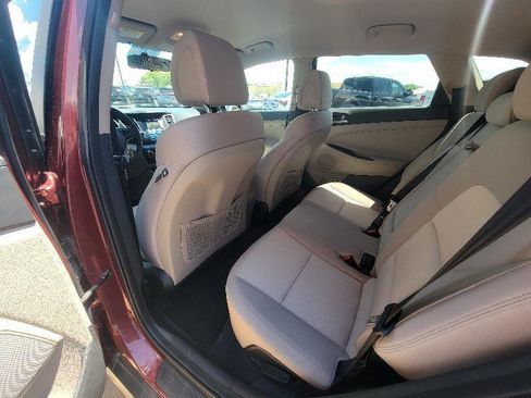 Used 2017 Hyundai Tucson SE w/ SE Popular Package 02 FWD image 12
