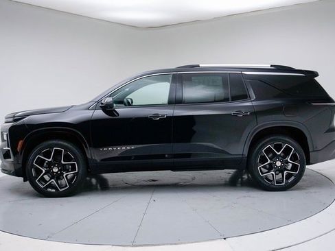 New 2026 Chevrolet Traverse High Country image 3