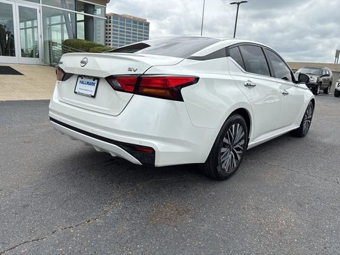 Used 2023 Nissan Altima 2.5 SV image 5
