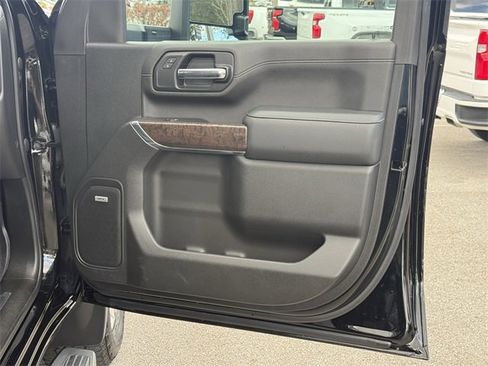 Used 2023 GMC Sierra 2500 Denali image 35