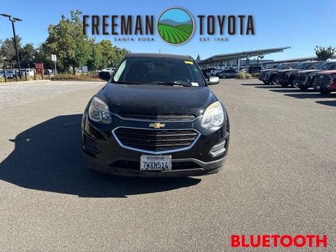 Used 2017 Chevrolet Equinox LS FWD image 3