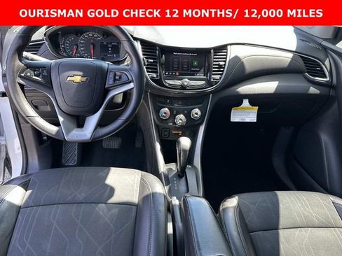 Used 2020 Chevrolet Trax LT w/ LT Convenience Package FWD image 21