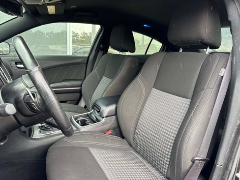 Used 2022 Dodge Charger SXT image 15