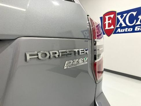 Used 2016 Subaru Forester 2.5i Premium AWD/4WD image 19