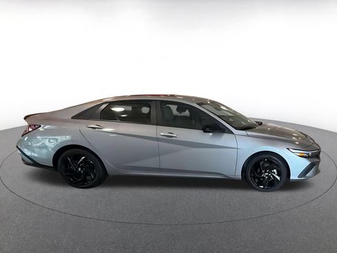 Used 2026 Hyundai Elantra Sport FWD image 11