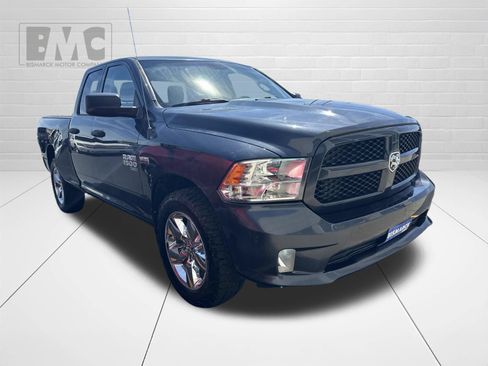 Used 2019 RAM 1500 Express w/ Express Value Package AWD/4WD image 2