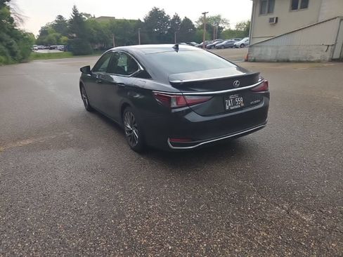 Used 2024 Lexus ES 300h Ultra Luxury w/ Accessory Package (Z1) FWD image 14