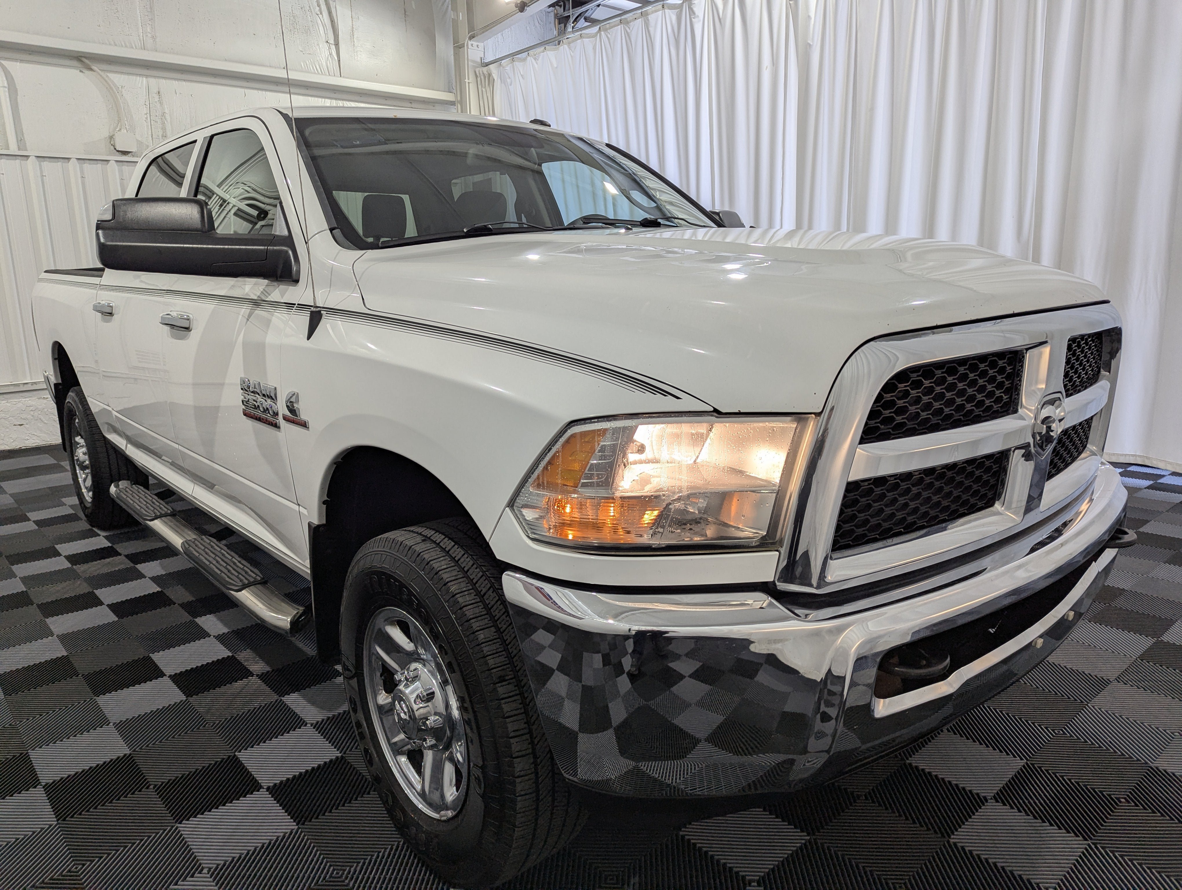 Used 2015 RAM 2500 SLT AWD/4WD image 5