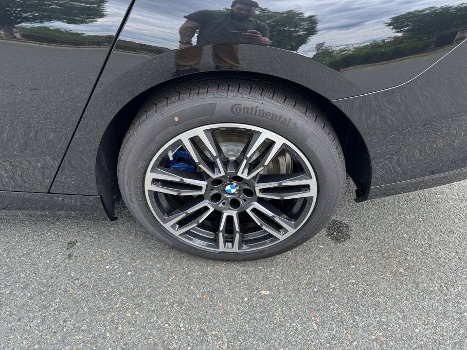 New 2027 BMW 550e xDrive w/ Executive Package AWD/4WD image 22