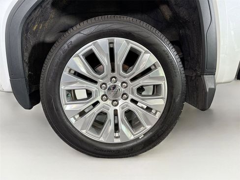Used 2022 GMC Sierra 1500 Denali w/ Denali Reserve Package AWD/4WD image 33