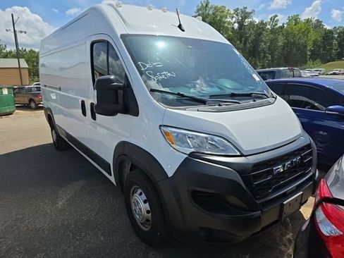 Used 2023 RAM ProMaster 2500 FWD image 5