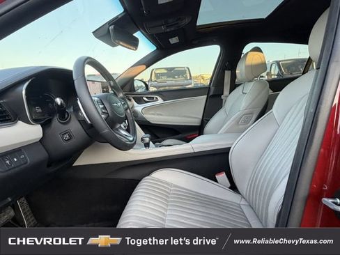 Used 2023 Genesis G70 3.3T w/ Sport Advanced Package RWD image 29