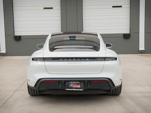 Used 2022 Porsche Taycan 4S image 6