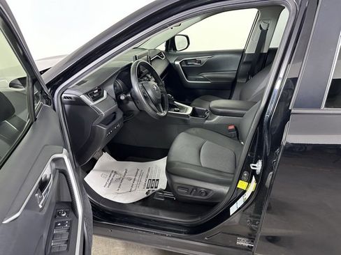Certified 2022 Toyota RAV4 XLE image 22