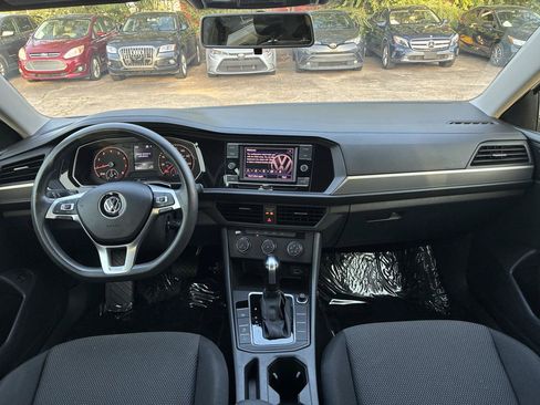 Used 2019 Volkswagen Jetta SE FWD image 29