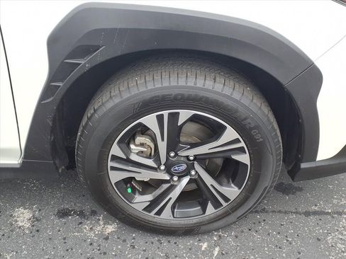 Used 2024 Subaru Crosstrek 2.0i Premium image 8