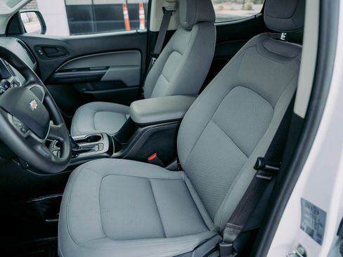 Used 2022 Chevrolet Colorado W/T image 13