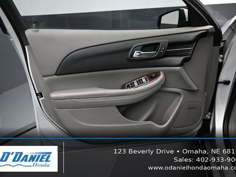 Used 2013 Chevrolet Malibu Eco w/ Navigation Package FWD image 23
